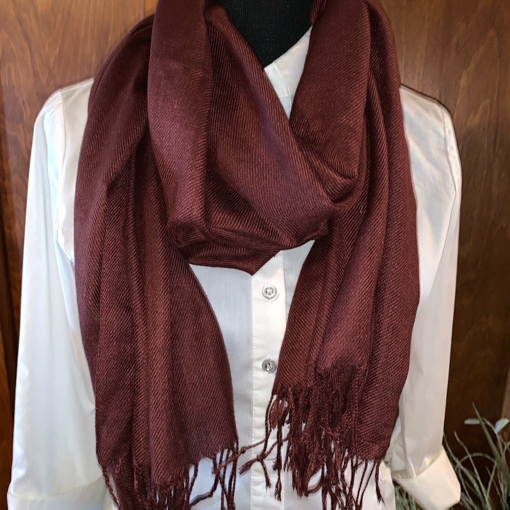 Scarf - Picture 2 of 5